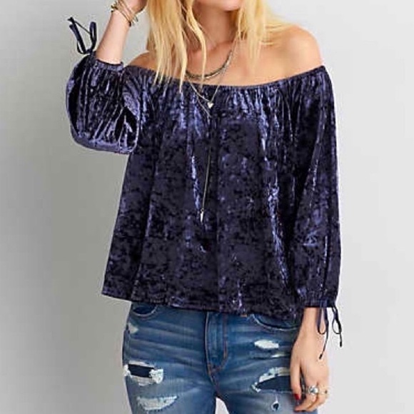 AMERICAN Eagle Outfitters Crushed Velvet off the shoulder top Size Small - Picture 1 of 6